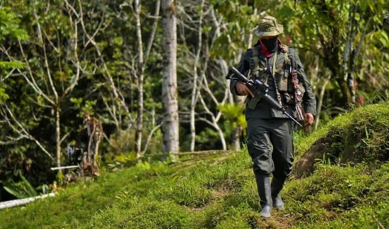 Colombia to restart peace talks with the National Liberation Army rebel ...