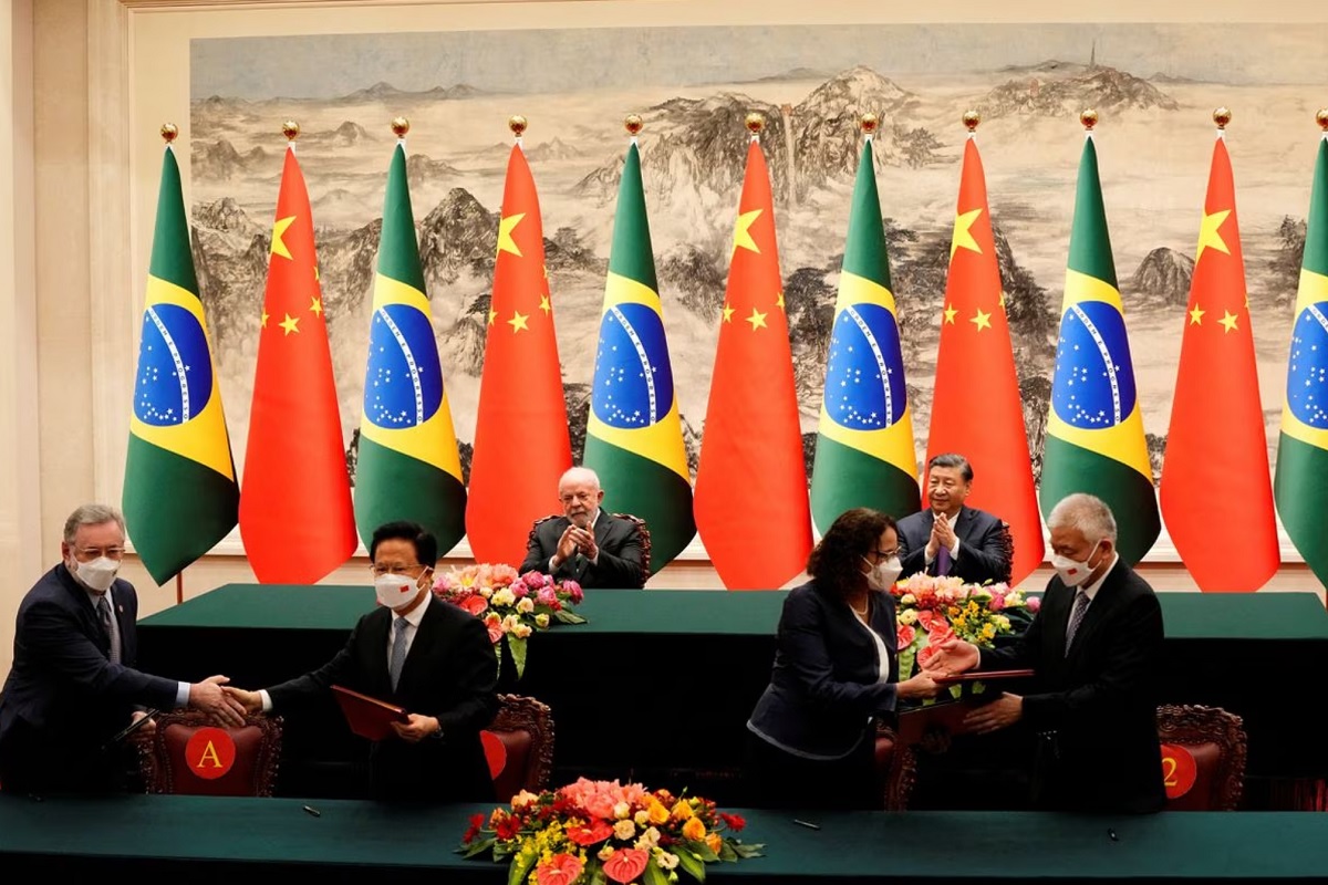 Brazilian President Lula Meets With China’s Xi Jinping In Beijing ...